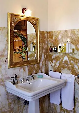 לינה וארוחת בוקר Residenza Fabroni